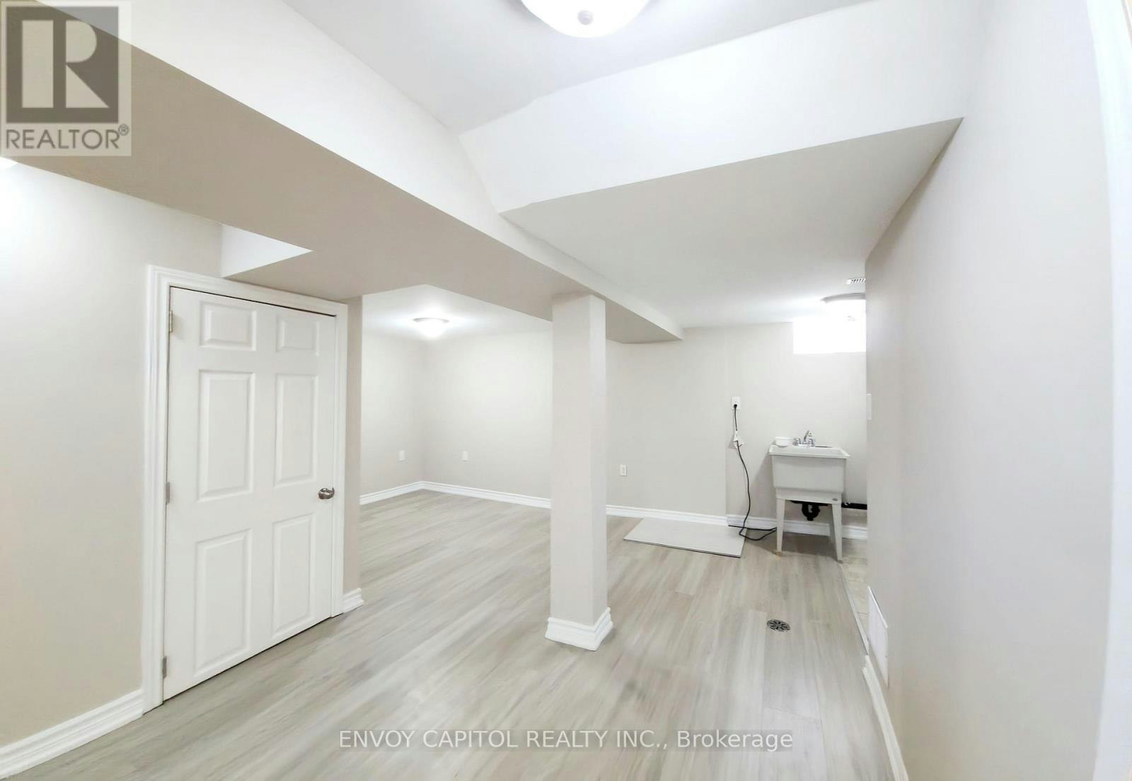 14 Faulkner Crescent, Toronto, ON, M9M 2C1 - 27