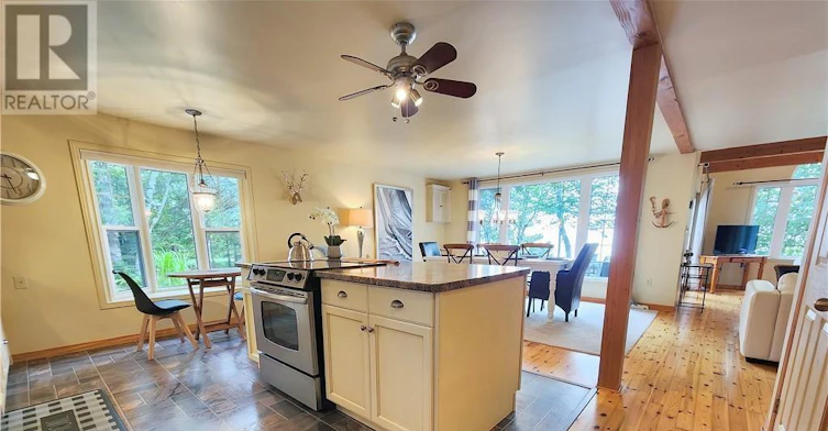 303 Isthmus Bay Road, Northern Bruce Peninsula, ON, N0H 1W0 - 10