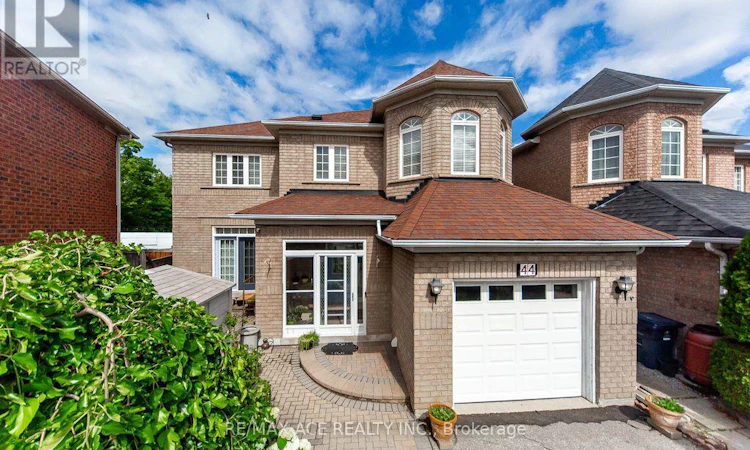 44 Mourning Dove Crescent