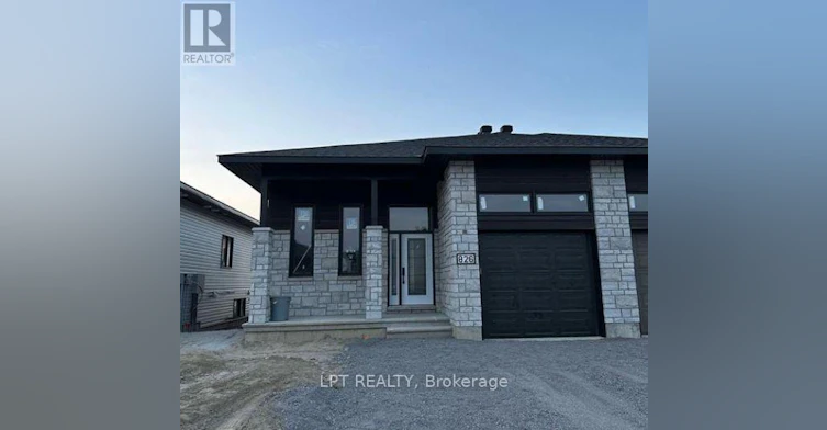 826 Namur Street, Russell, ON, K0A 2M0