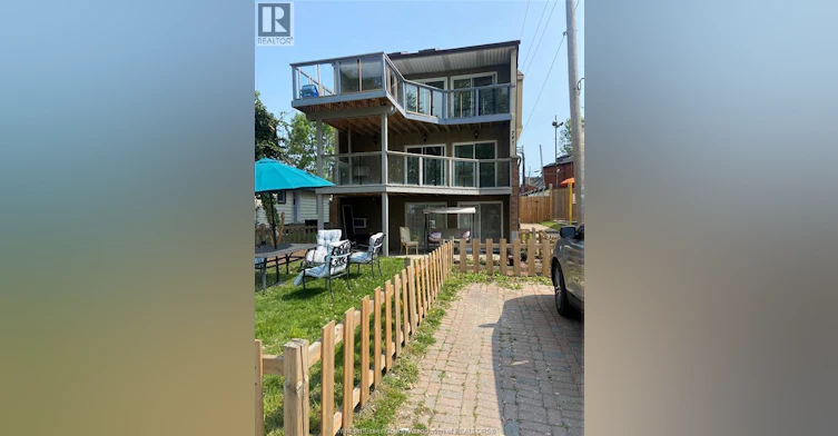 2-747 Chatham Street, Windsor, ON, N9A 2X6