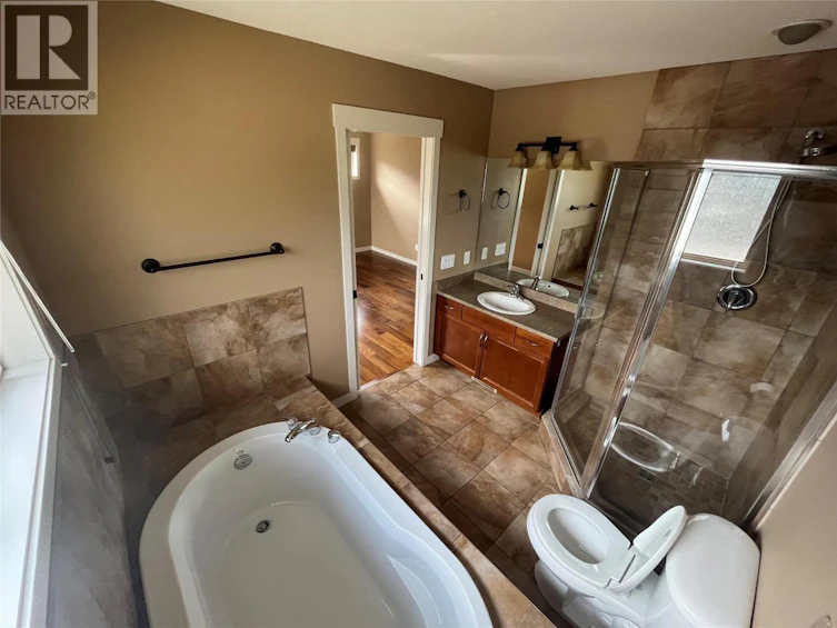 2034 Rosewood Court, West Kelowna, BC, V1Z 4B5 - 30