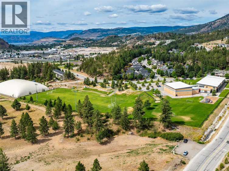 2034 Rosewood Court, West Kelowna, BC, V1Z 4B5 - 50