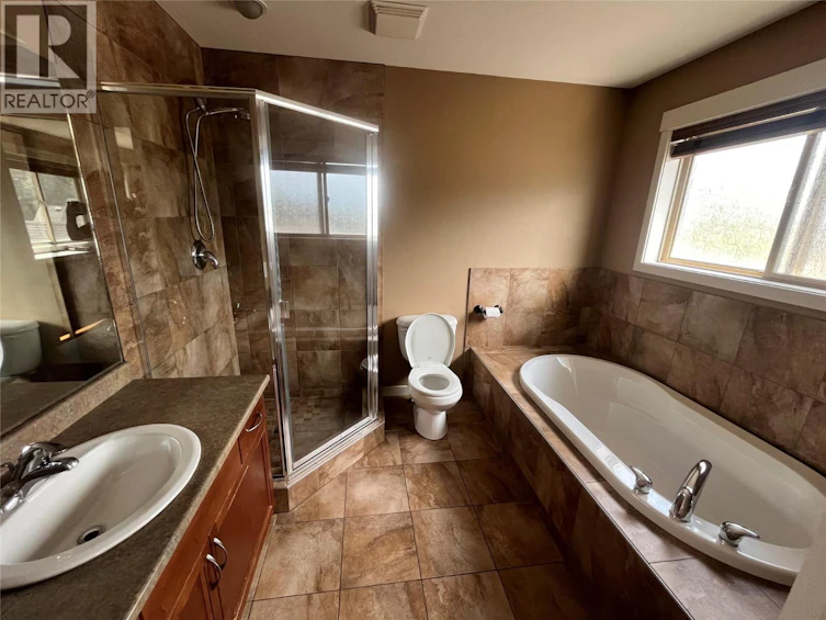 2034 Rosewood Court, West Kelowna, BC, V1Z 4B5 - 31
