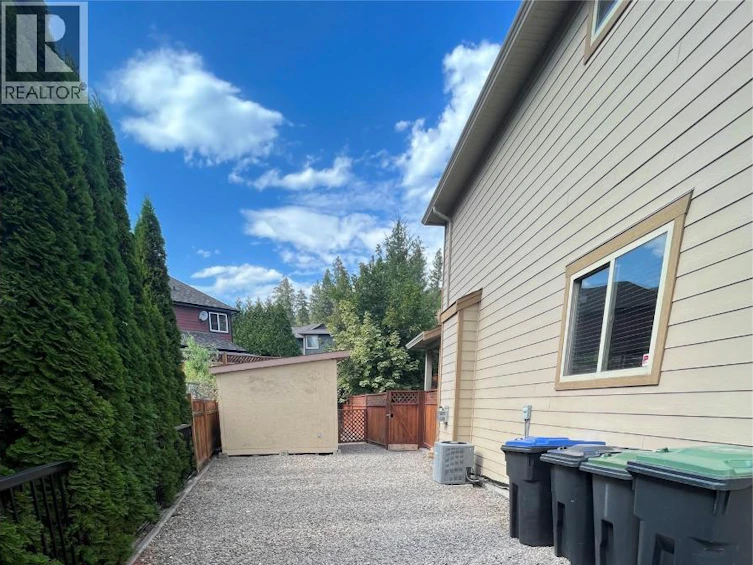 2034 Rosewood Court, West Kelowna, BC, V1Z 4B5 - 39