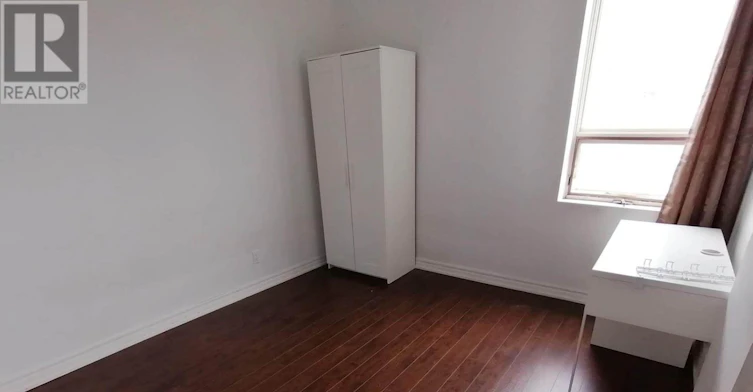 UPPER-66 Bellevue Avenue, Toronto, ON, M5T 2N4 - 3