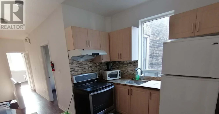UPPER-66 Bellevue Avenue, Toronto, ON, M5T 2N4 - 6
