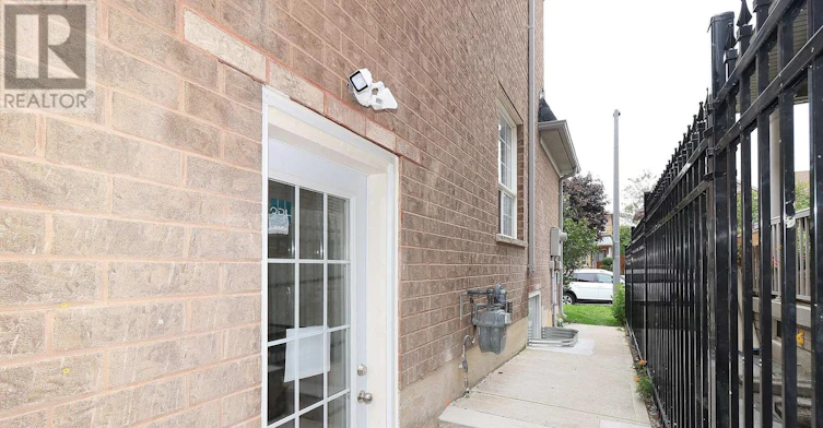 5815 Rainspring Drive, Mississauga, ON, L5M 6X6 - 25