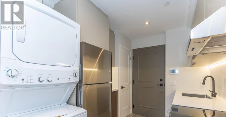 202-1000 Bathurst Street, Toronto, ON, M5R 3G7 - 4