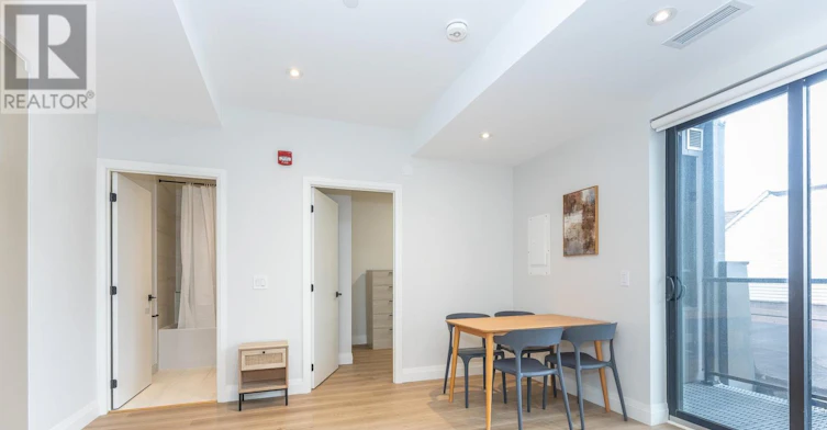 202-1000 Bathurst Street, Toronto, ON, M5R 3G7 - 8