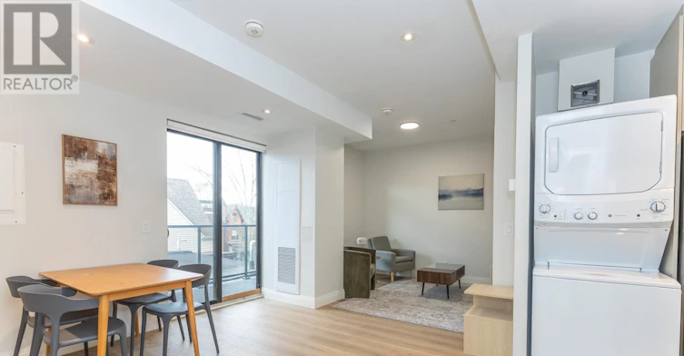 202-1000 Bathurst Street, Toronto, ON, M5R 3G7 - 6