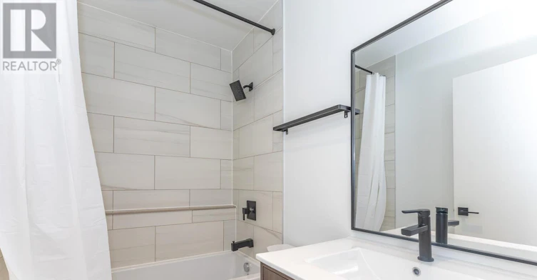 202-1000 Bathurst Street, Toronto, ON, M5R 3G7 - 12