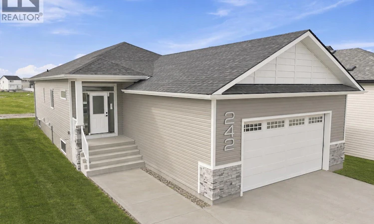 242 Doran Way