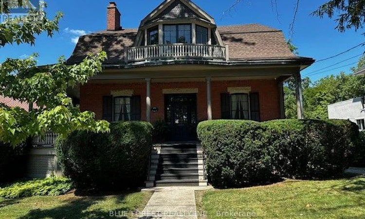 274 Huron Street
