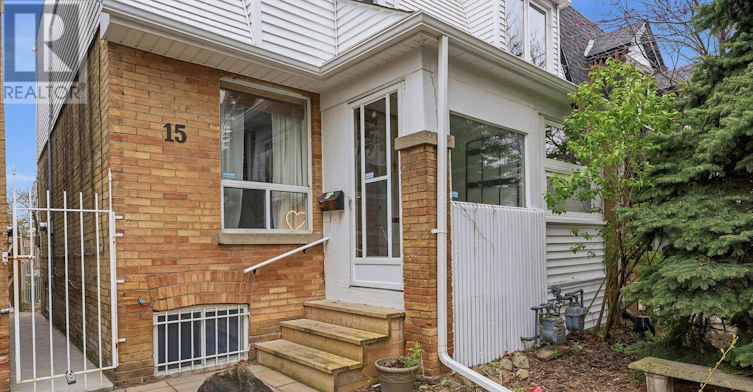 15 Myrtle Avenue, Toronto, ON, M4M 2A3 - 3