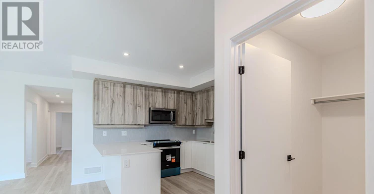 4787A Bank Street, Ottawa, ON, K1T 0Z7 - 8