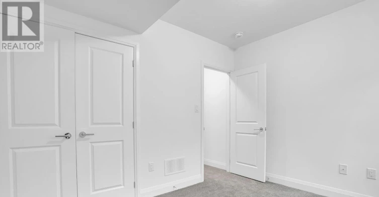 2-5 Ranch Terrace, Barrie, ON, L9J 0Y3 - 4