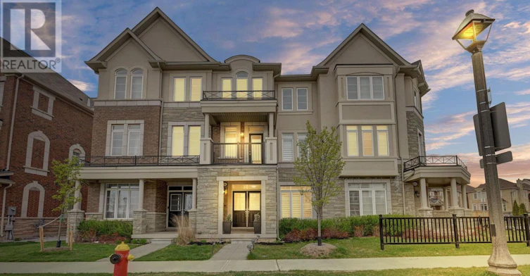 3048 George Savage Avenue, Oakville, ON, L6M 0Z1