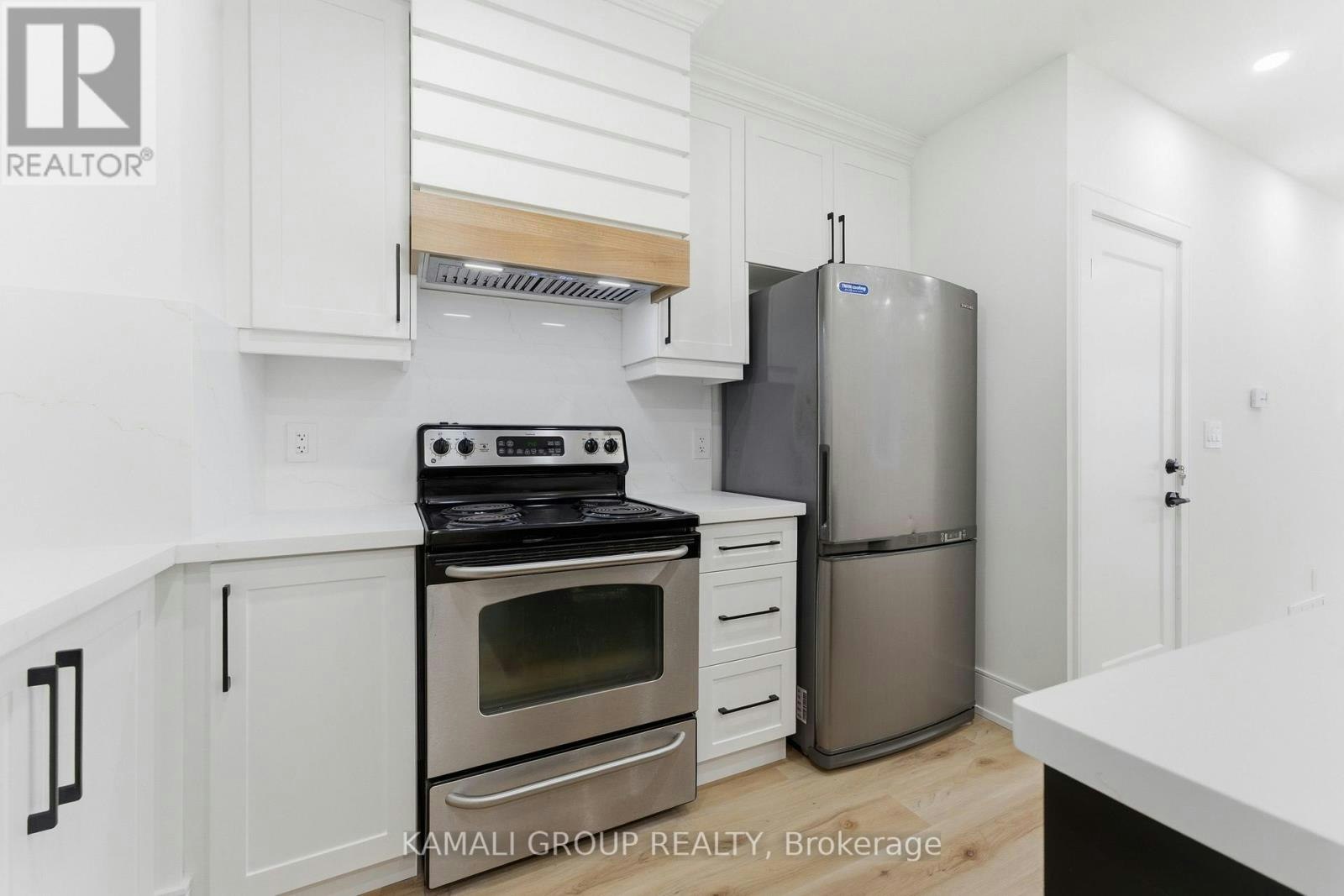 MAIN & UPPER-154 Wallace Avenue, Toronto, ON, M6H 1V2 - 8
