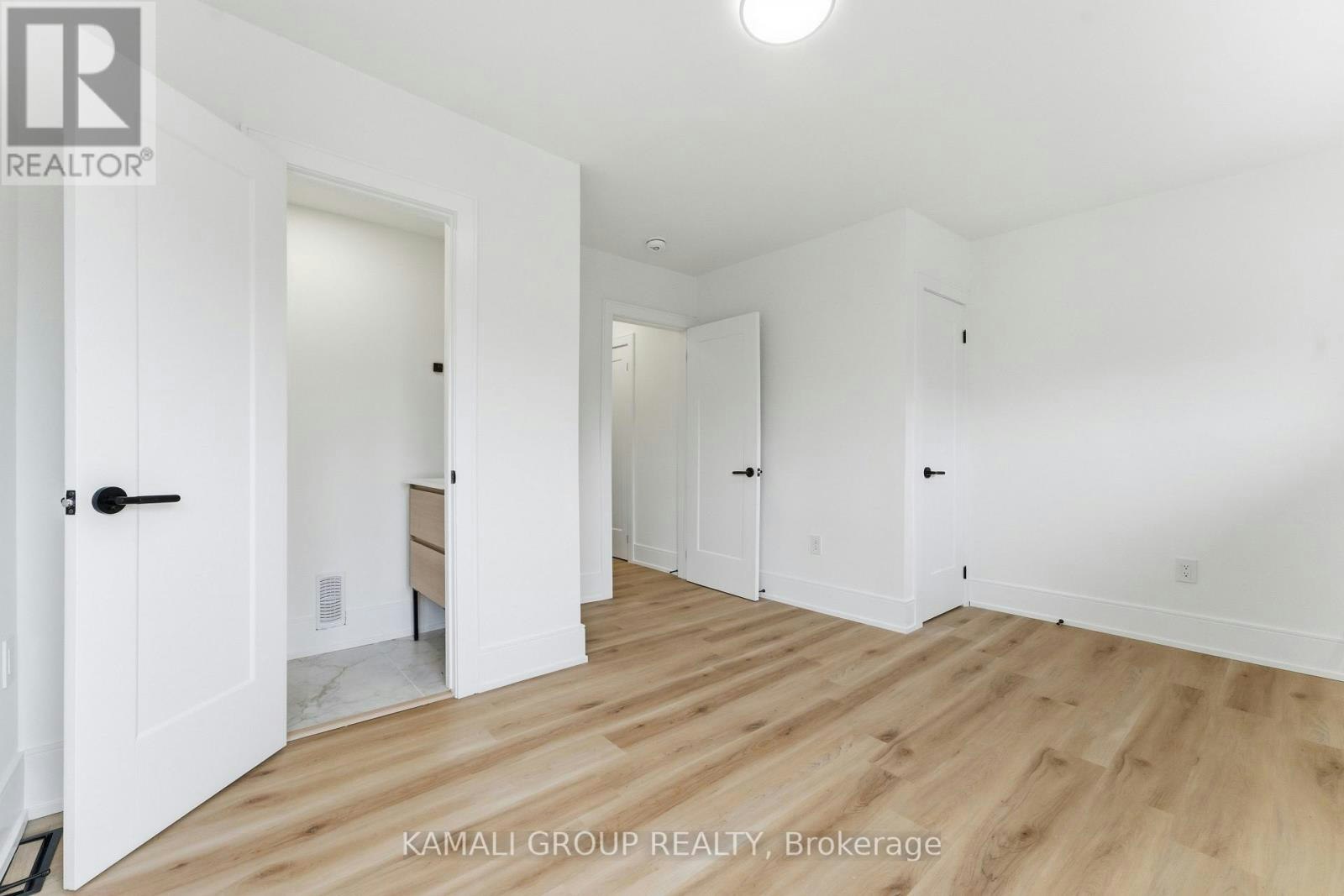 MAIN & UPPER-154 Wallace Avenue, Toronto, ON, M6H 1V2 - 16