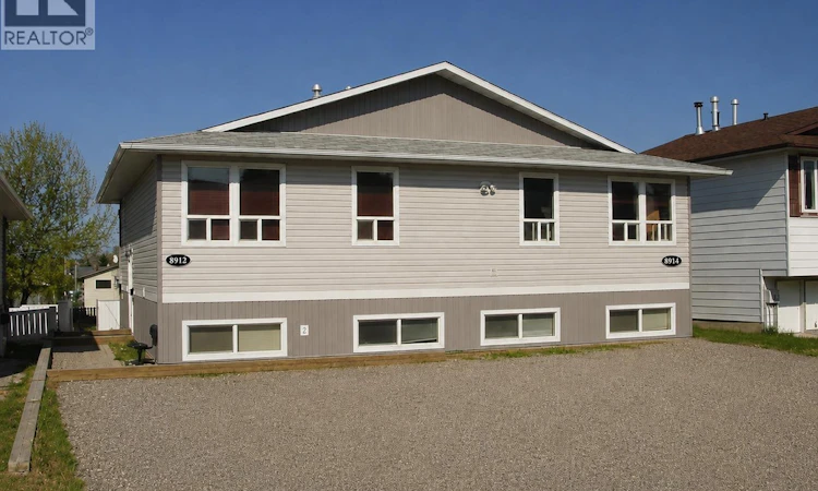 8912-8914 88 Street