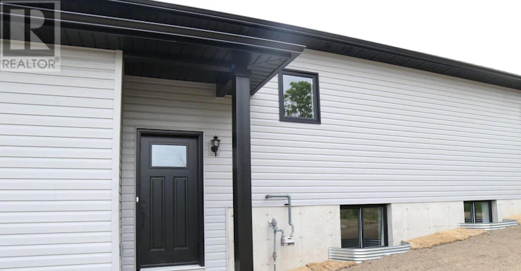 160B Sienna Avenue, Belleville, ON, K8P 0H3 - 2