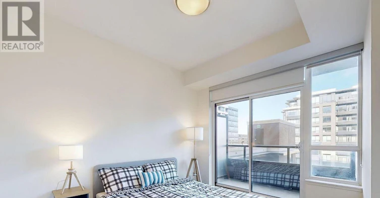 528-15 Water Walk Drive, Markham, ON, L6G 0G2 - 11