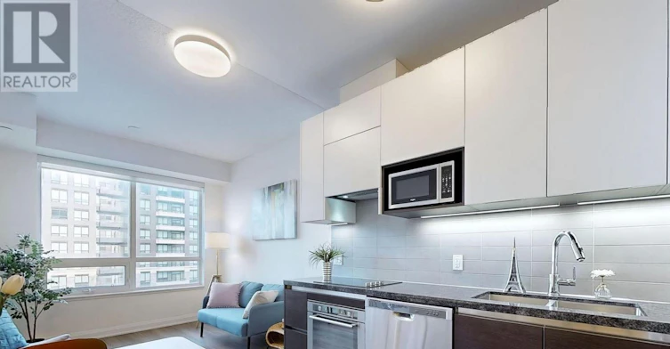 528-15 Water Walk Drive, Markham, ON, L6G 0G2 - 8