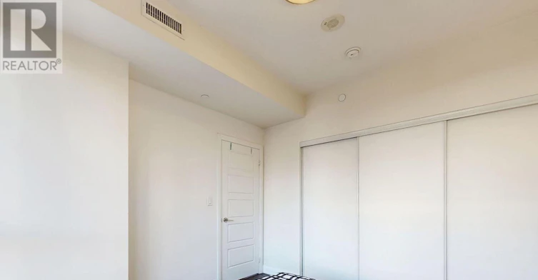 528-15 Water Walk Drive, Markham, ON, L6G 0G2 - 13