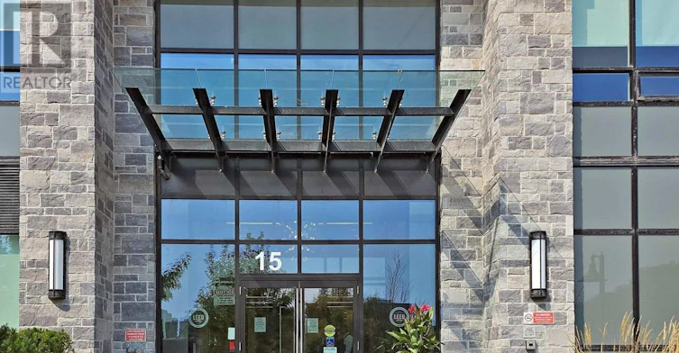 528-15 Water Walk Drive, Markham, ON, L6G 0G2 - 2