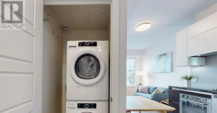 528-15 Water Walk Drive, Markham, ON, L6G 0G2 - 16
