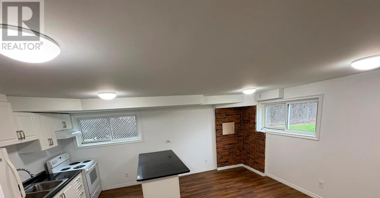 30 Via Dell Monte Street, St. Catharines, ON, L2T 3Y1 - 2