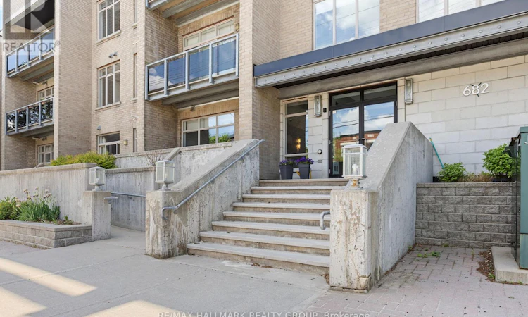 311-682 Churchill Avenue N