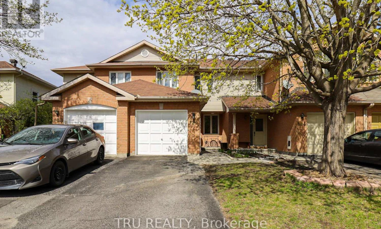 186 Daventry Crescent