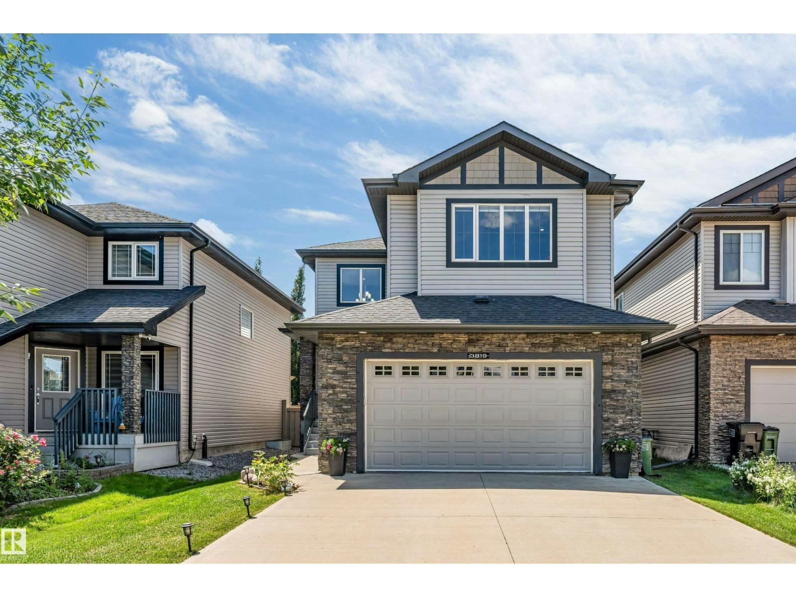 3819 Claxton Cl SW, Edmonton, AB, T6W 1Y5
