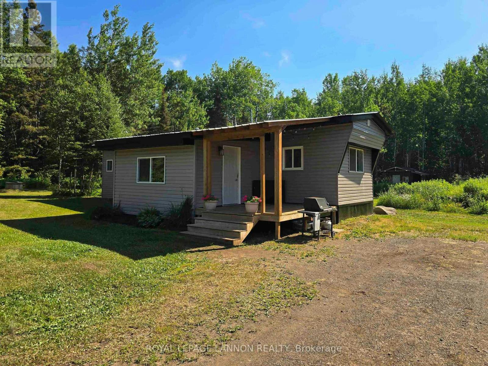 20 Union School Road S, Neebing, ON, P7L 0E7
