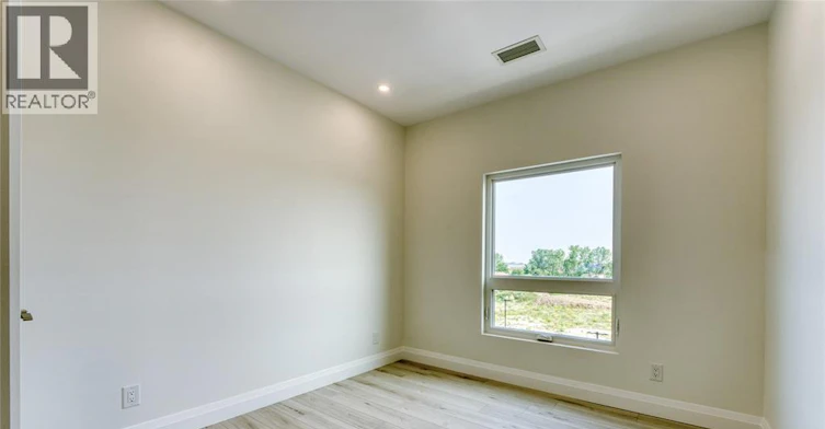 410-4785 Walker Road, Windsor, ON, N9G 0E3 - 9