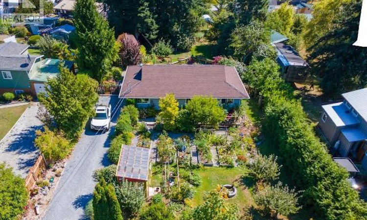 4748 Dogwood Street