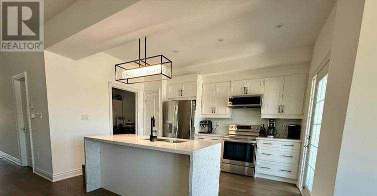13 Harvest Crescent, Barrie, ON, L9J 0T3 - 11