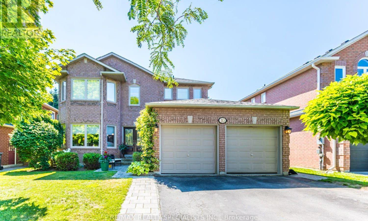 10 Split Maple Lane
