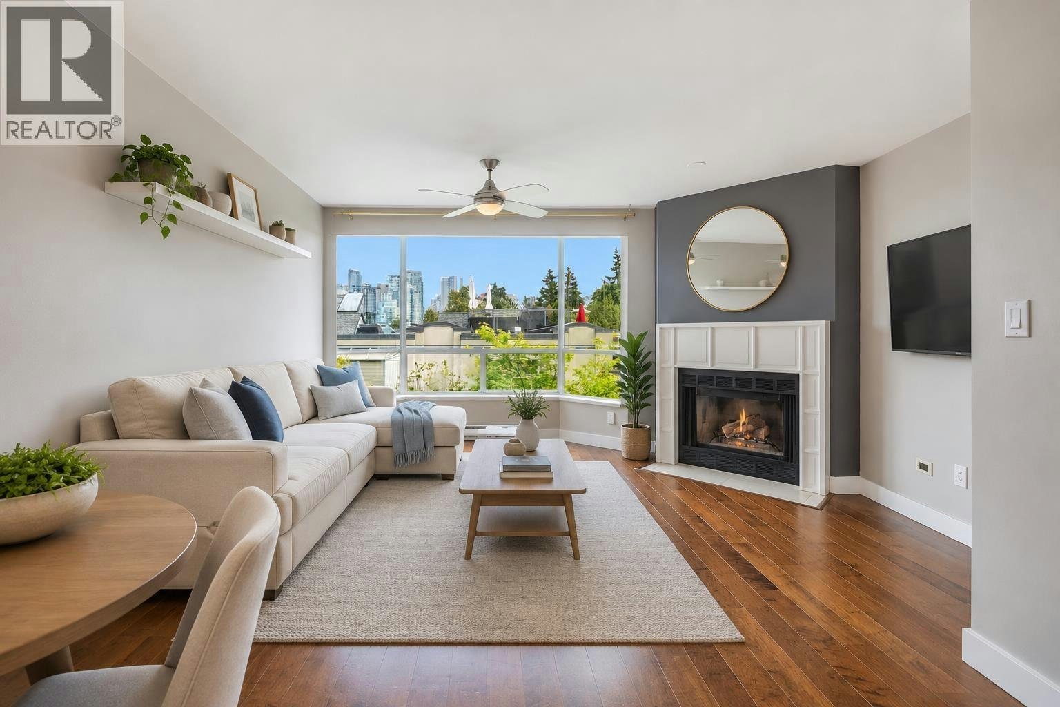14-939 W 7th Avenue, Vancouver, BC, V5Z 1C4