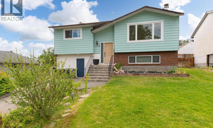 1392 Elm Street