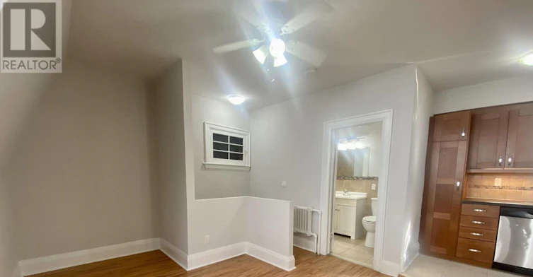 E-341 St Clair Avenue W, Toronto, ON, M5P 1N3 - 4