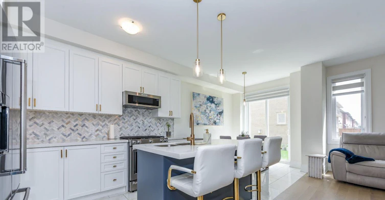 43 Grassbank Road, Brampton, ON, L6R 4E3 - 2