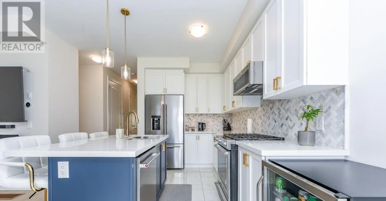43 Grassbank Road, Brampton, ON, L6R 4E3 - 3