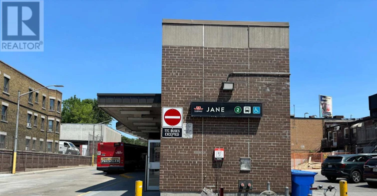 A-20 Jane Street, Toronto, ON, M6S 3Y2 - 18