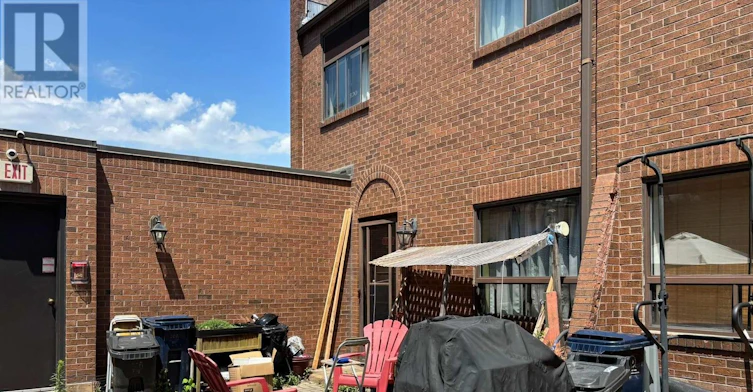 A-20 Jane Street, Toronto, ON, M6S 3Y2
