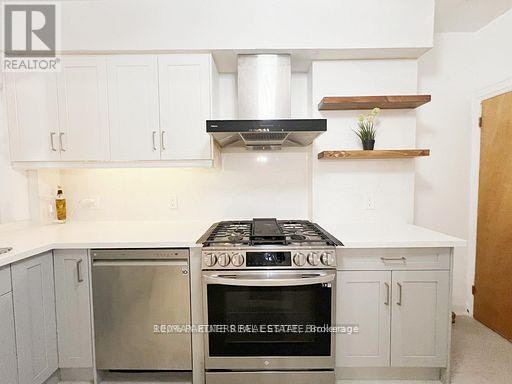 299 Robina Avenue, Toronto, ON, M6C 3Z2 - 5