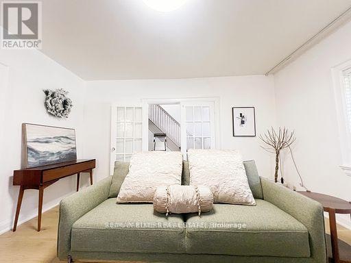 299 Robina Avenue, Toronto, ON, M6C 3Z2 - 3