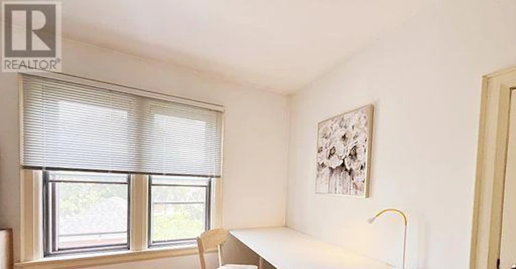 299 Robina Avenue E, Toronto, ON, M6C 3Z2 - 18